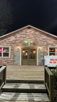 O'riada's outside