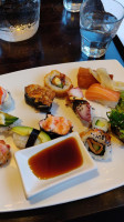 Huarong Sushi food