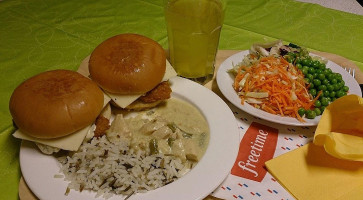 Lounasravintola Sun Namaste food