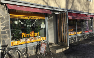 Pörriäiset Lounaskahvila outside