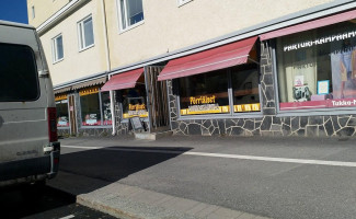 Pörriäiset Lounaskahvila outside