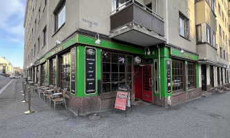 Pub Wanhat Roomeot outside