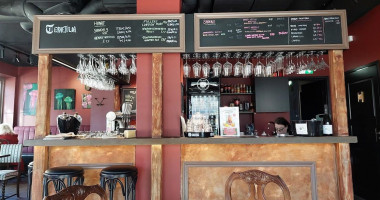 Pub Wanhat Roomeot drink