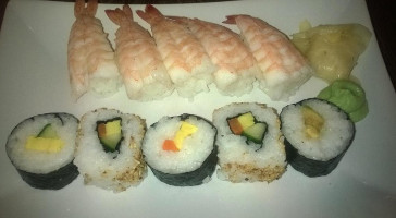 Delisushi food