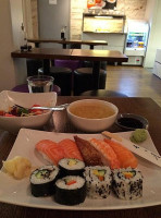 Delisushi food