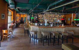 Ravintola Teatterikulma inside