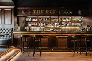 The Red Lion inside