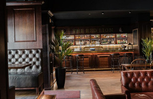 The Red Lion inside