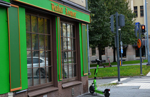 Pub Wanhat Roomeot outside