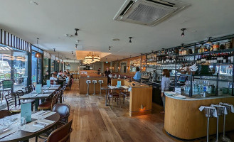 Cote Brasserie St Katharine Docks inside