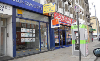 Bourne Hollingsworth outside