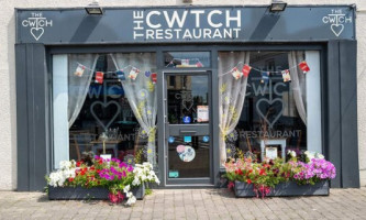 The Cwtch Llantwit Major outside