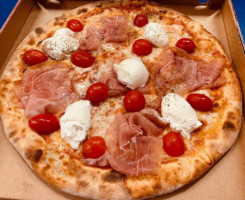 Pizzeria Per Asporto Nuvola Rossa food
