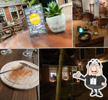 Herberg In De Valk' Middelstum food