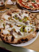Pizzeria Gennaro Di Lomasto Bruno E Pasquale food