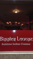 Biggles Lounge food
