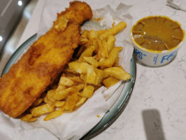 G's Golden Chippy And Pizzeria inside