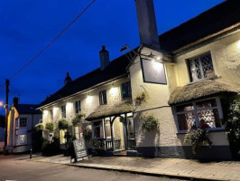 The Kings Arms outside