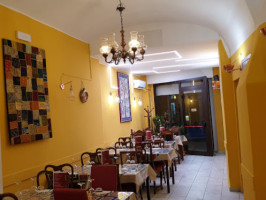 Indian Curry House inside