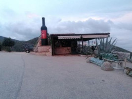 Wine Shop, Andričević food