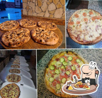 Pizzeria Riva food