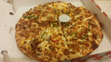 Aziz Pizza food