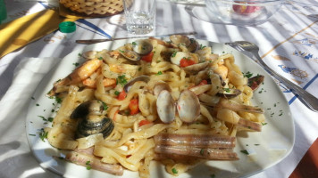 Il Delfino food