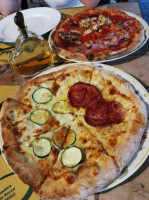 Risoldo Pizzeria food