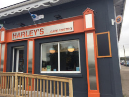Harley's Cafe outside