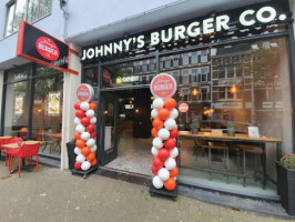 Johnny's Burger Company food