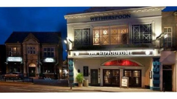 The Hippodrome (wetherspoon) outside