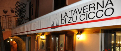 La Taverna Di Zu Cicco inside