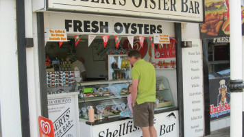 Roberts Oyster food