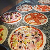 Pizzeria Taormina food