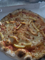 Pizza Magu food