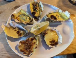 Moran's Oyster Cottage food