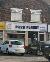 Pizza Planet outside