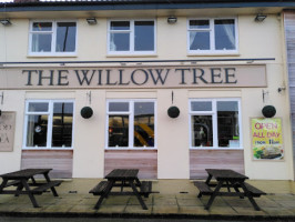 Willow Tree Inn inside