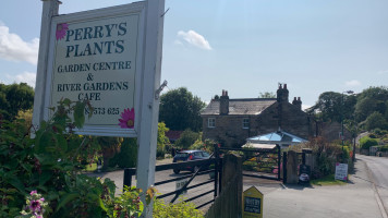 Perry's Plants River Gardens Cafe outside