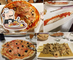 Pizzeria La Rocca food