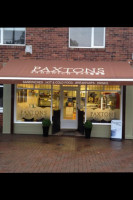 Paxtons Sandwich outside