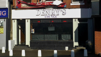 Denry's Lounge food
