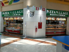 Pizza Village inside