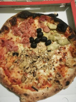 Diecimilatrentasei Pizzeria food