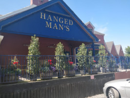 Hanged Man's Pub outside