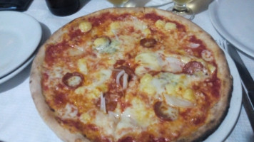 Trattoria Pizzeria Tozzi food