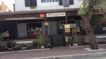 Pizzeria Enoteca Da Marco outside
