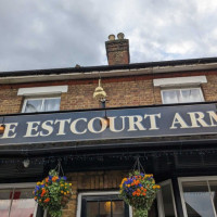 The Estcourt Arms Watford outside