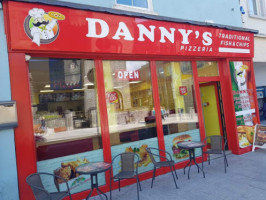 Danny's Pizzeria inside