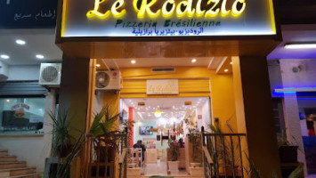 Le Rodizio Pizzeria Brésilienne outside
